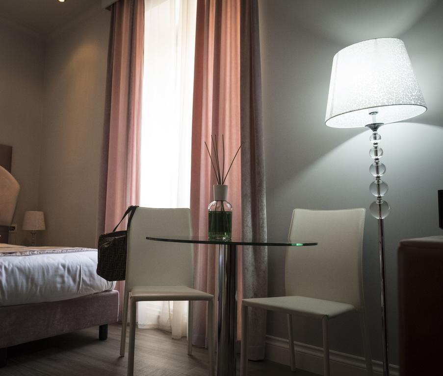 Opera House Guest, Roma Centro Storico Hotel Luaran gambar